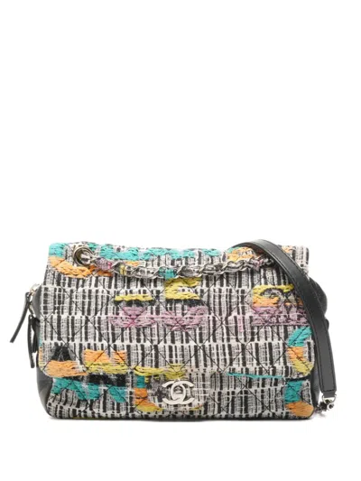 Pre-owned Chanel 2014-2015 Tweed Chain Shoulder Bag In White