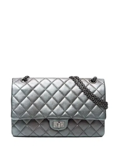 Pre-owned Chanel 2014 2.55 Shoulder Bag In Silver