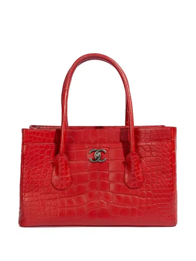 Pre-owned Chanel 2014 Executive Tote Bag In Red
