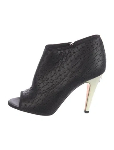 Pre-owned Chanel 2014 Interlocking Cc Logo Boots In Black