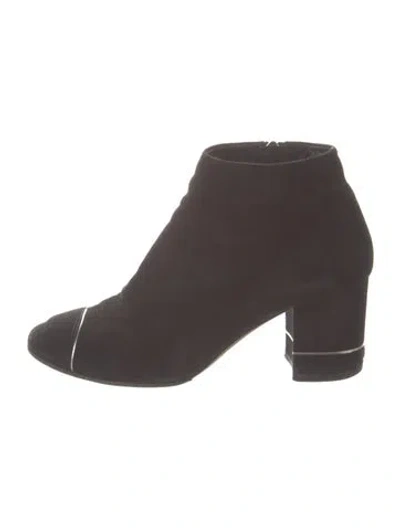 Pre-owned Chanel 2014 Interlocking Cc Logo Boots In Black