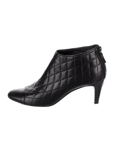Pre-owned Chanel 2014 Interlocking Cc Logo Boots In Black