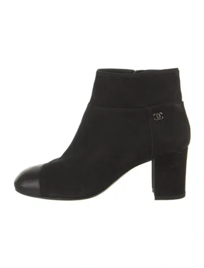 Pre-owned Chanel 2014 Interlocking Cc Logo Boots In Black