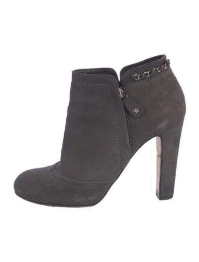 Pre-owned Chanel 2014 Interlocking Cc Logo Boots In Grey