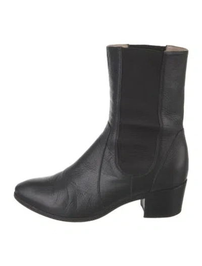 Pre-owned Chanel 2014 Interlocking Cc Logo Chelsea Boots In Black