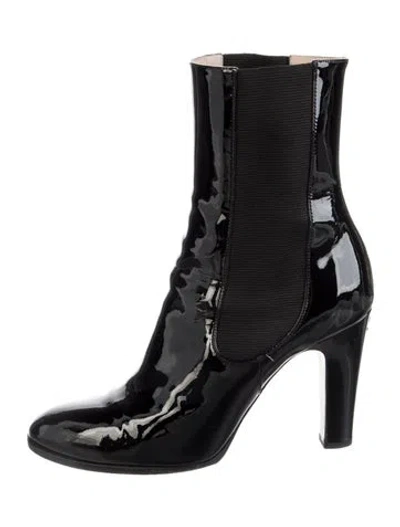 Pre-owned Chanel 2014 Interlocking Cc Logo Chelsea Boots In Black/gold