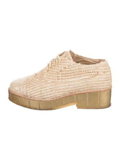 Pre-owned Chanel 2014 Interlocking Cc Logo Oxfords In Neutral