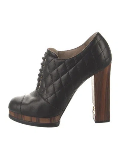 Pre-owned Chanel 2014 Interlocking Cc Logo Pumps In Black
