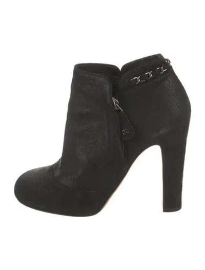 Pre-owned Chanel 2014 Interlocking Cc Logo Pumps In Black