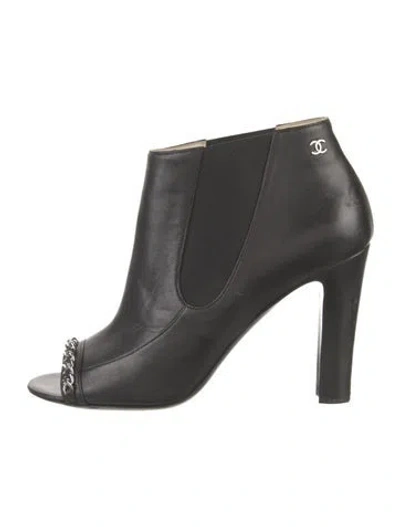 Pre-owned Chanel 2014 Interlocking Cc Logo Pumps In Black