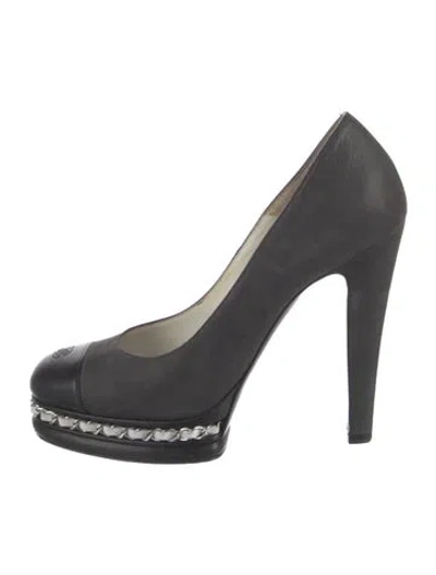 Pre-owned Chanel 2014 Interlocking Cc Logo Pumps In Black