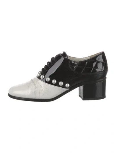 Pre-owned Chanel 2014 Interlocking Cc Logo Pumps In Black