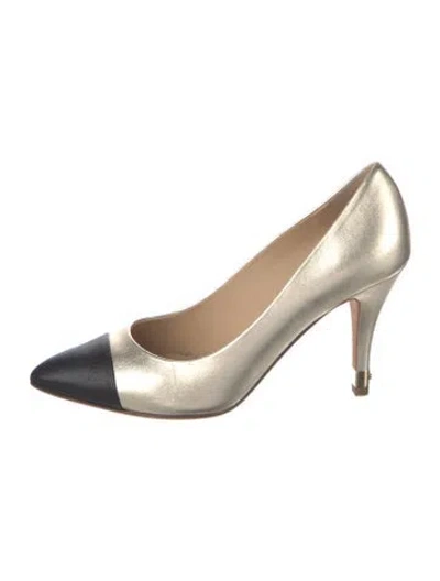 Pre-owned Chanel 2014 Interlocking Cc Logo Pumps In Gold