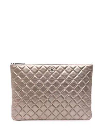 Pre-owned Chanel 2014 Large Quilted Metallic Lambskin O Case Clutch Bag In Gold