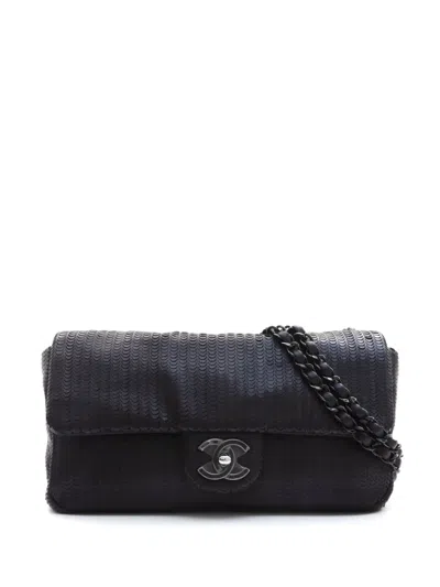 Pre-owned Chanel 2014 Laser-cut Shoulder Bag In Black