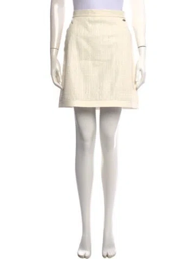 Pre-owned Chanel 2014 Mini Skirt In White