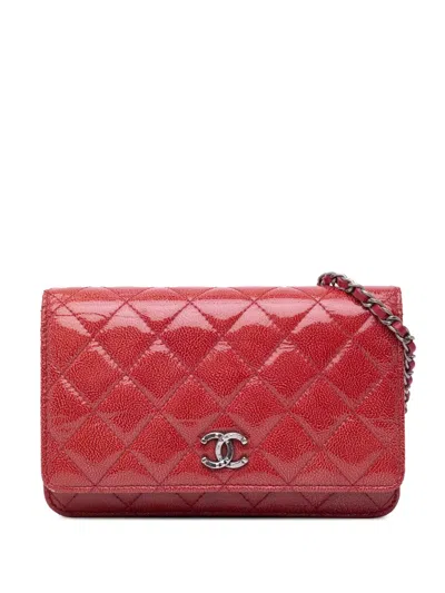 Pre-owned Chanel 2014 Paris Dallas Cc Patent Goatskin Wallet On Chain Crossbody Bag In Red