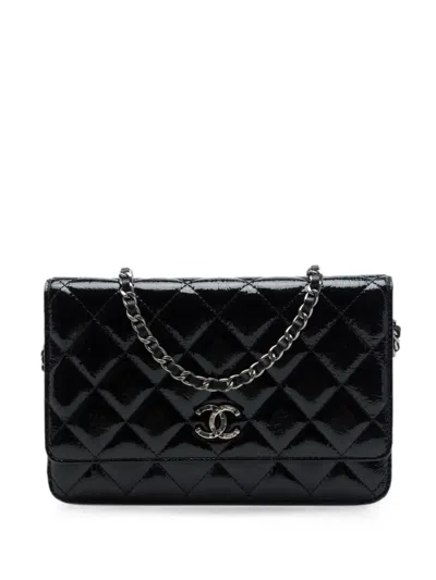 Pre-owned Chanel 2014 Paris Dallas Cc Quilted Patent Goatskin Wallet On Chain Crossbody Bag In Black