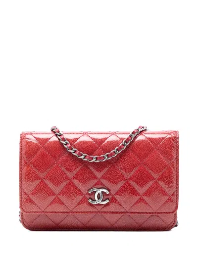 Pre-owned Chanel 2014 Paris Dallas Cc Quilted Patent Goatskin Wallet On Chain Crossbody Bag In Red
