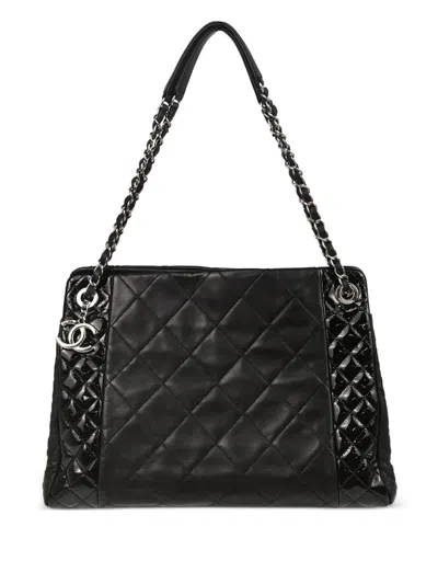 Pre-owned Chanel 2014 Patent Leather Quilted Tote Bag In Black