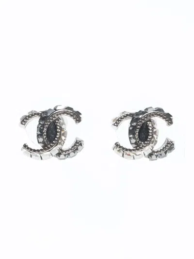 Pre-owned Chanel 2014 Small Cc Mark Earrings In Silver