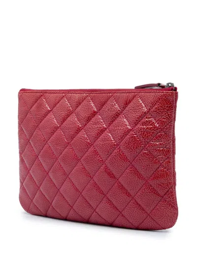 Pre-owned Chanel 2014 Small Crinkled Patent O Case Clutch Bag In Red