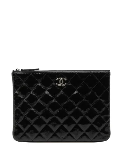 Pre-owned Chanel 2014 Small Quilted Crinkled Patent O Case Clutch Bag In Black