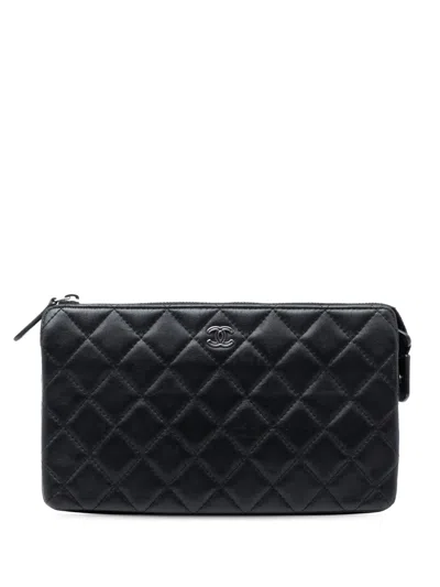 Pre-owned Chanel 2014-2015 Cc Quilted Lambskin Clutch Bag In Black