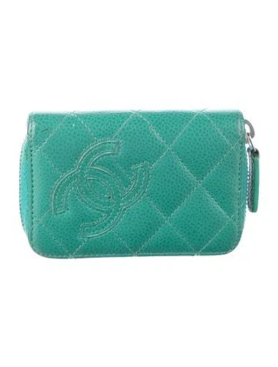 Pre-owned Chanel 2014-2015 Interlocking Cc Logo Wallet In Green