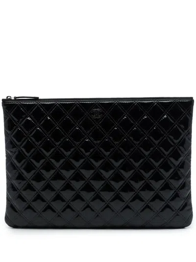 Pre-owned Chanel 2014-2015 Large Quilted Patent Double Stitch O Case Clutch Bag In Black