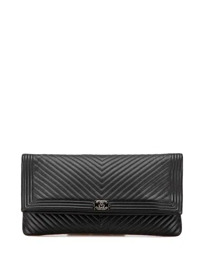 Pre-owned Chanel 2015-2016 Chevron Calfskin Boy Fold Over Clutch Bag