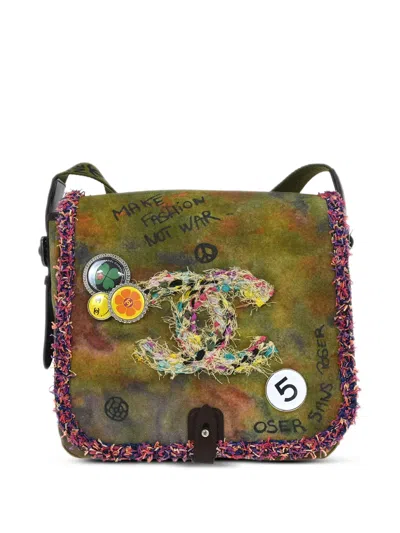 Pre-owned Chanel 2015-2016 Graffiti On The Pavements Shoulder Bag In Green