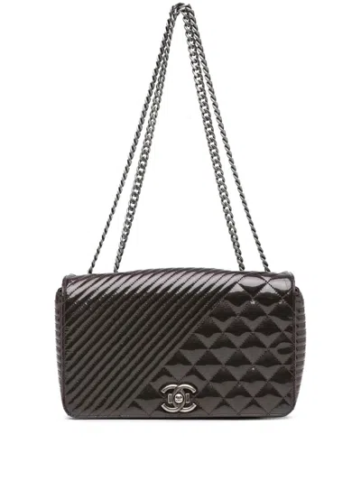 Pre-owned Chanel 2015-2016 Medium Patent Coco Boy Flap Shoulder Bag In Purple