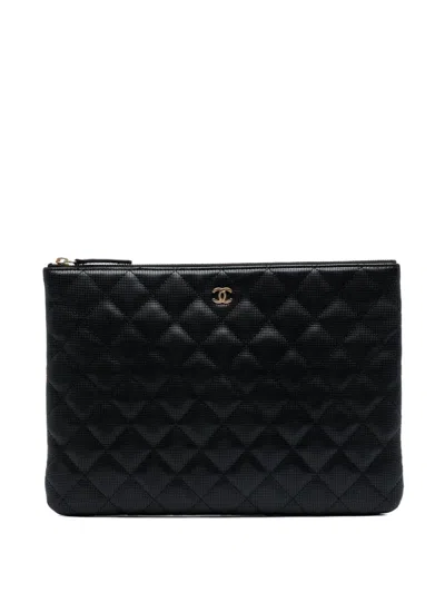 Pre-owned Chanel 2015-2016 Medium Quilted Calfskin Pixel Effect O Case Clutch Bag In Black