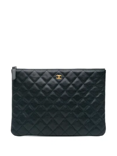Pre-owned Chanel 2015-2016 Medium Quilted Caviar O Case Clutch Bag In Blue