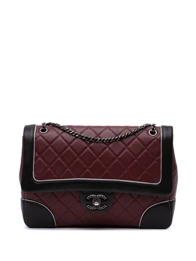 Pre-owned Chanel 2015-2016 Paris-salzburg Jumbo Bicolor Quilted Lambskin Tyrolean Flap Shoulder Bag In Red