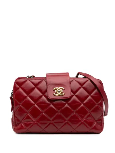 Pre-owned Chanel 2015-2016 Quilted Glazed Calfskin Daily Walk Double Zip Shoulder Bag
