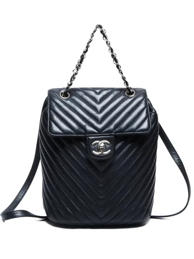 Pre-owned Chanel 2015-2016 V-stitch Backpack In 黑色