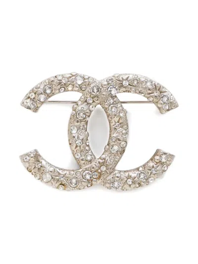 Pre-owned Chanel 2015 Cc Mark Rhinestone Brooch In Silver