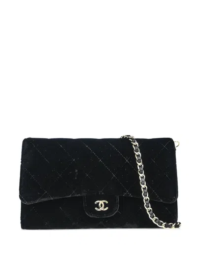 Pre-owned Chanel 2015 Cc Quilted Shoulder Bag In Black