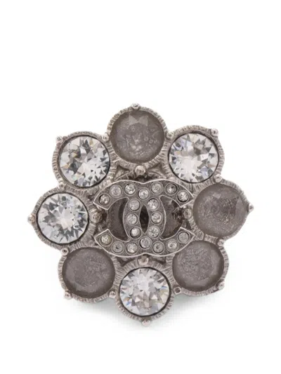 Pre-owned Chanel 2015 Coco Mark Flower Ring In Silver