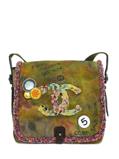 Pre-owned Chanel 2015 Graffiti Shoulder Bag In Green
