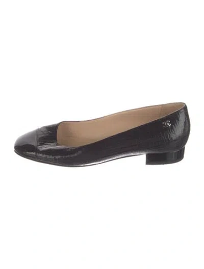 Pre-owned Chanel 2015 Interlocking Cc Logo Ballet Flats In Black
