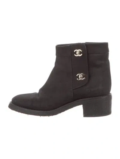 Pre-owned Chanel 2015 Interlocking Cc Logo Boots In Blue