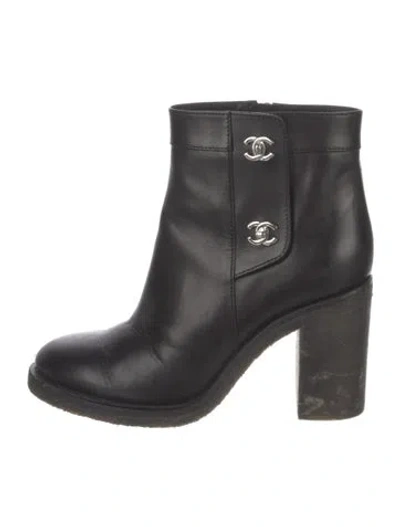 Pre-owned Chanel 2015 Interlocking Cc Logo Boots In Multi
