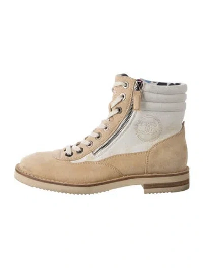 Pre-owned Chanel 2015 Interlocking Cc Logo Combat Boots In Neutrals