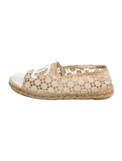 Pre-owned Chanel 2015 Interlocking Cc Logo Espadrilles In Neutrals