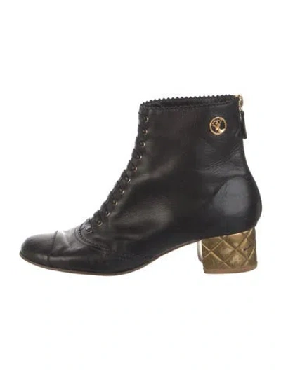 Pre-owned Chanel 2015 Interlocking Cc Logo Lace-up Boots In Black/gold