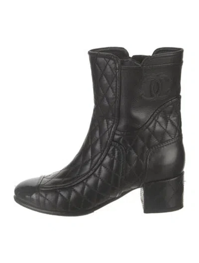Pre-owned Chanel 2015 Interlocking Cc Logo Moto Boots In Black