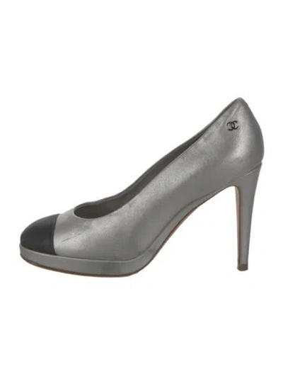 Pre-owned Chanel 2015 Interlocking Cc Logo Pumps